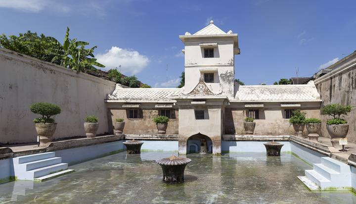水城 Taman Sari 浴池